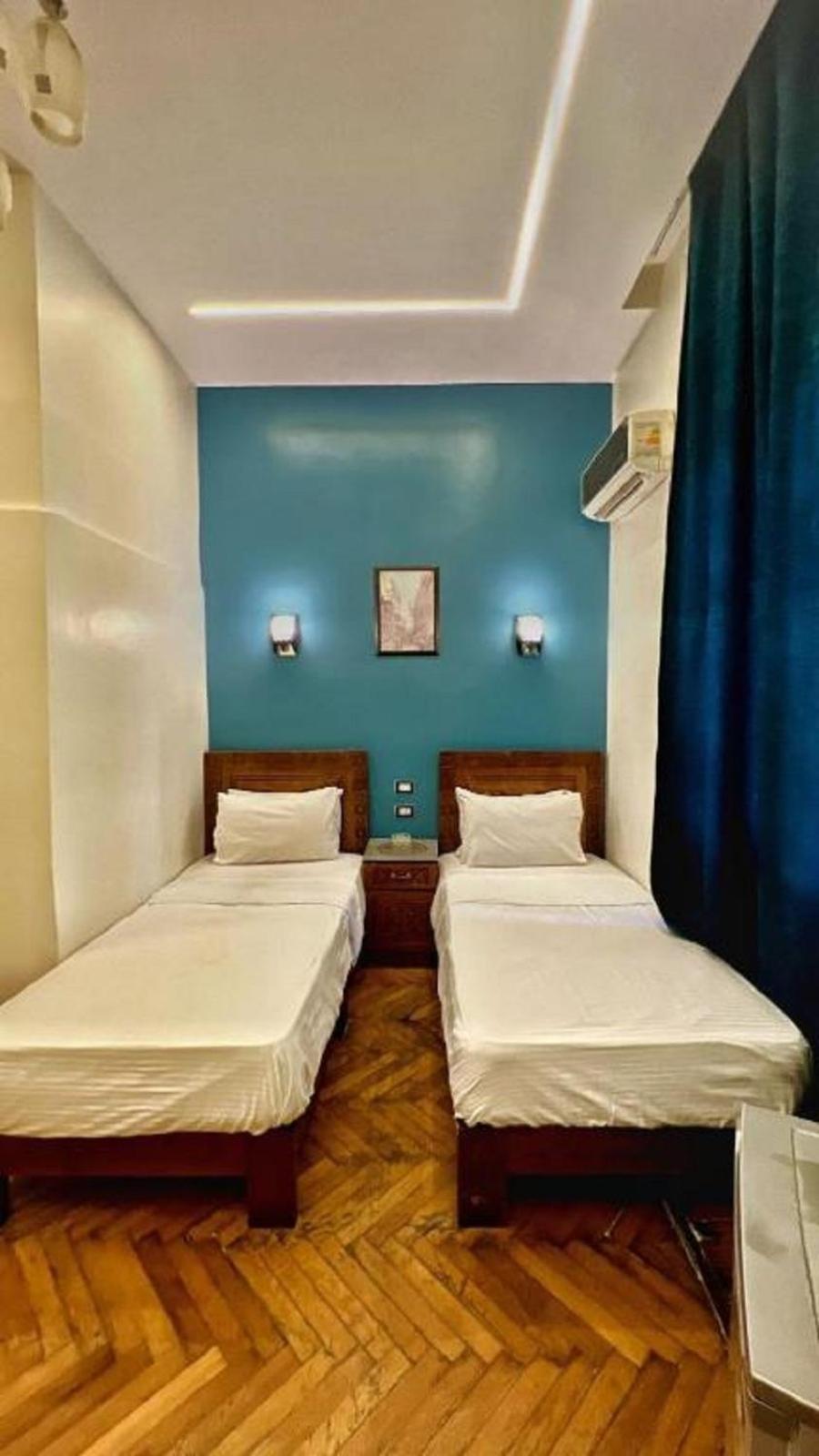 Minerva Grand Hostel El Cairo Exterior foto